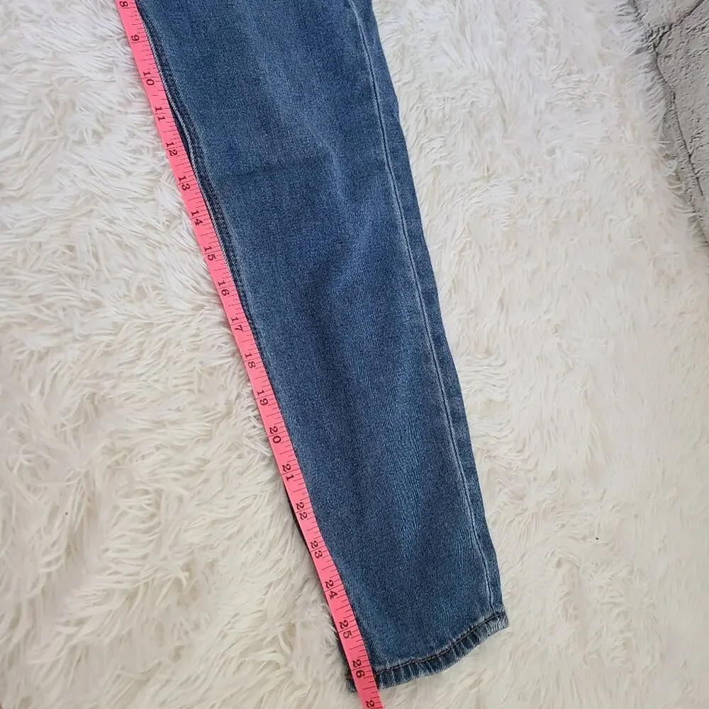 American Eagle 2 Tone High Waisted Mom Jeans Size 4 - Picture 12 of 14